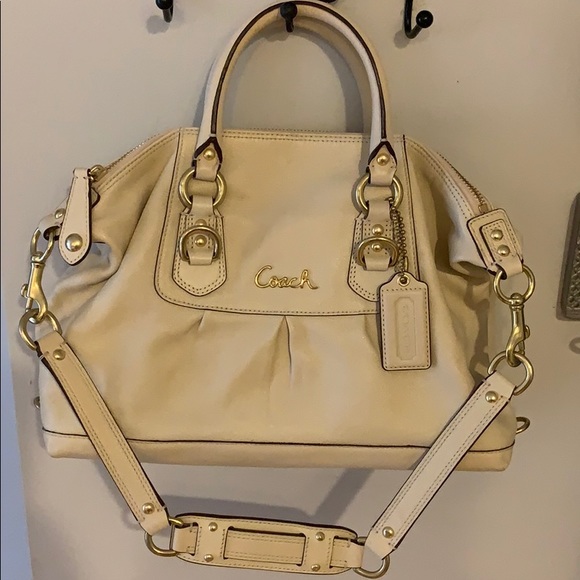 Coach Ashley Leather Satchel F15445 - Picture 2 of 4